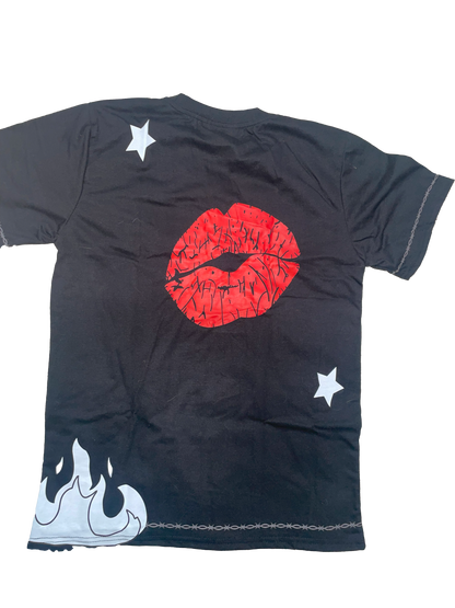 WRLD lips black