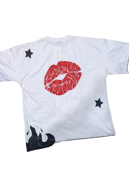 Oversized WRLD lips white